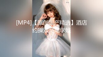 黑丝大奶熟女阿姨 哎呦要来了要高潮了 身材丰腴皮肤白皙 被小伙从浴室操到房间 哎呦哎呦叫不停 稀毛粉鲍鱼水超多