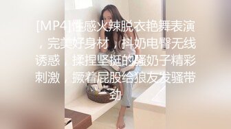 用湿声淫语让人从耳朵开始溶化的ASMR男士美容