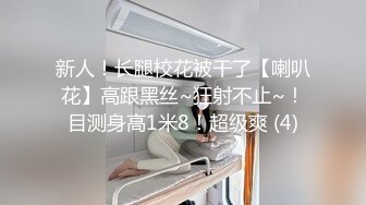 露脸抄底没穿裤衩的长发披肩妹子逛街