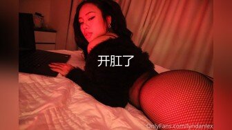 小年轻AV看多了操逼姿势真不少 女友一脸无奈